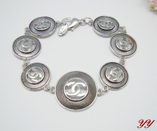 Bracciale Chanel Modello 81